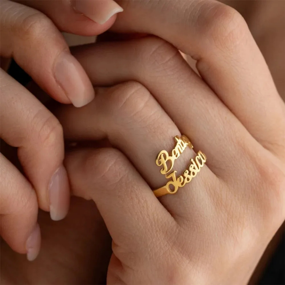 Collezione IN.CISO  ✔ DUETTO Anello personalizzato con due nomi in acciaio inossidabile placcato oro 18k, simbolo di legami indissolubili
