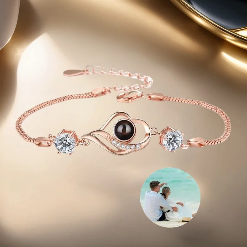Collezione IN.CISO  ✔ Ricordo Prezioso Bracelet personalizzato con cuore e zirconi, che proietta la tua foto